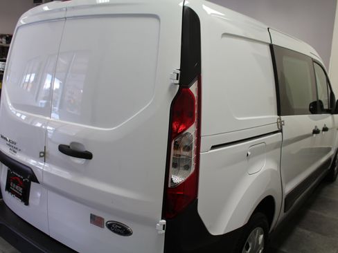 Used 2023 Ford Transit Connect XL image 6