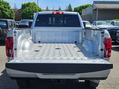 New 2026 RAM 3500 Laramie AWD/4WD image 10