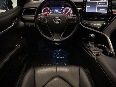 Used 2021 Toyota Camry XSE FWD image 6