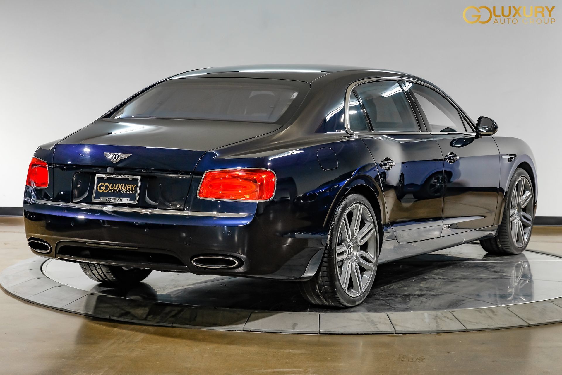Used 2018 Bentley Flying Spur W12 AWD/4WD image 12
