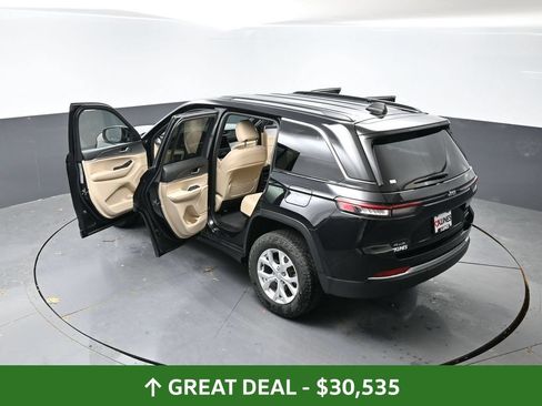 Used 2023 Jeep Grand Cherokee Limited AWD/4WD image 63