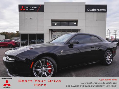 Used 2024 Dodge Charger R/T Scat Pack w/ Plus Group image 1