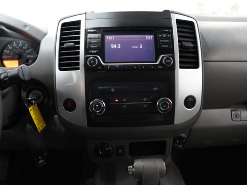 Used 2018 Nissan Frontier SV AWD/4WD image 22