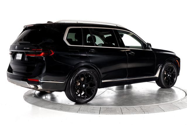 Used 2024 BMW X7 xDrive40i w/ Premium Package AWD/4WD image 8