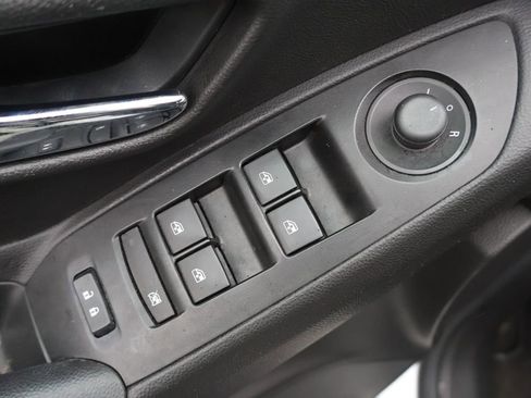 Used 2020 Chevrolet Trax LS w/ Tint and Cruise Package image 15