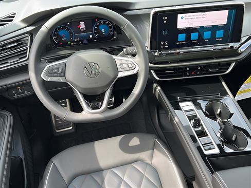 New 2026 Volkswagen Atlas Cross Sport SEL Premium R-Line image 11