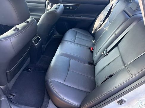 Used 2016 Nissan Altima 2.5 SL w/ 2.5 Technology w/LED Package FWD image 7