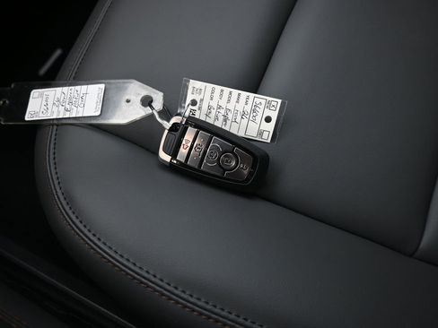 New 2026 Ford Explorer Active w/ Active Comfort Package image 36