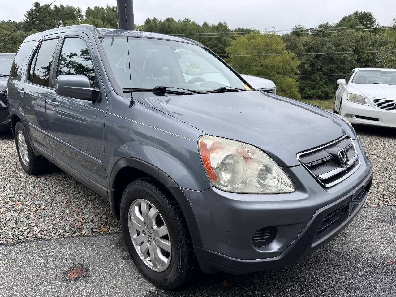 Used 2005 Honda CR-V SE image 1