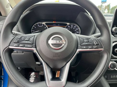 Used 2025 Nissan Sentra SV FWD image 23