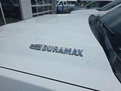 Used 2019 Chevrolet Silverado 2500 LTZ w/ Duramax Plus Package AWD/4WD image 10