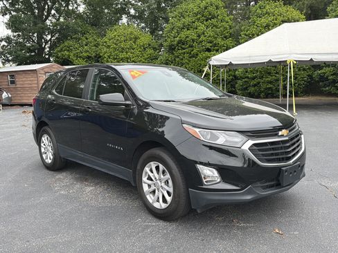 Used 2021 Chevrolet Equinox LT AWD/4WD image 3