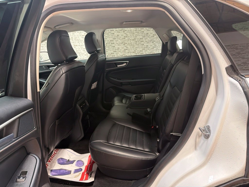 Used 2024 Ford Edge SEL AWD/4WD image 15