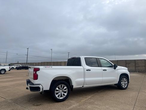 Used 2022 Chevrolet Silverado 1500 Custom AWD/4WD image 22