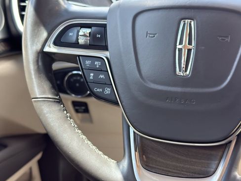 Used 2019 Lincoln Nautilus Reserve w/ Ultimate Package FWD image 16