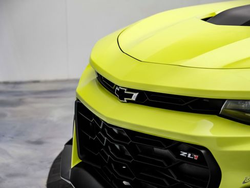 Used 2021 Chevrolet Camaro ZL1 image 29