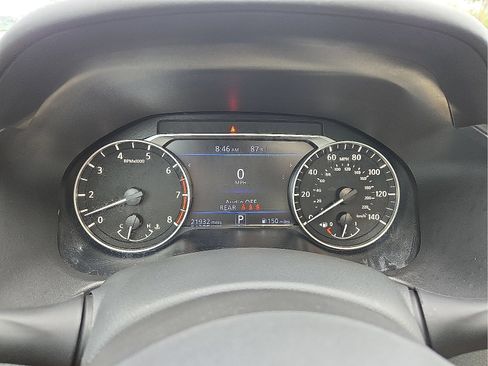 Used 2025 Nissan Altima 2.5 SR w/ SR Premium Package FWD image 23
