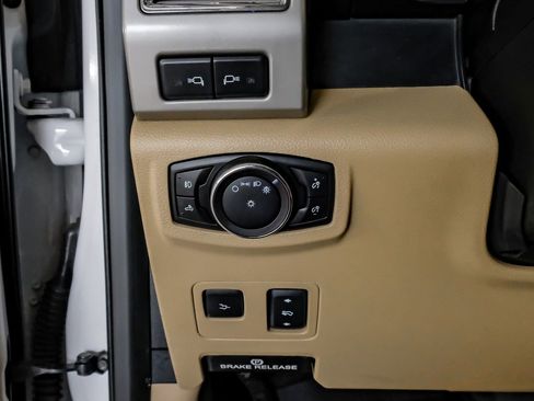 Used 2017 Ford F350 Lariat w/ Lariat Ultimate Package image 28