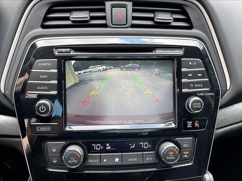 Used 2016 Nissan Maxima 3.5 SL FWD image 27