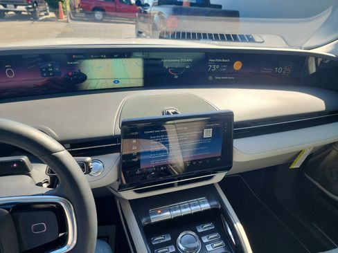 New 2026 Lincoln Nautilus Reserve AWD/4WD image 39