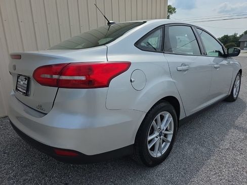 Used 2016 Ford Focus SE FWD image 7