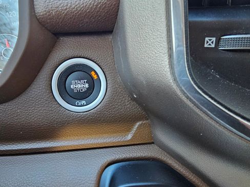 Used 2021 RAM 1500 Laramie image 41