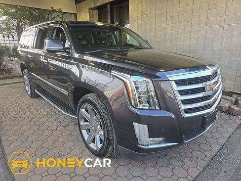 Used 2016 Cadillac Escalade ESV Luxury image 1