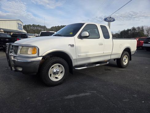 Used 2001 Ford F150 XLT image 25