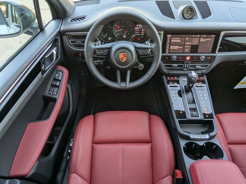 New 2026 Porsche Macan Turbo image 15