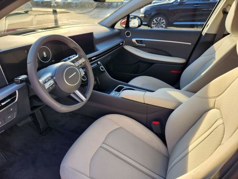 Certified 2024 Hyundai Sonata SEL w/ Convenience Package image 2