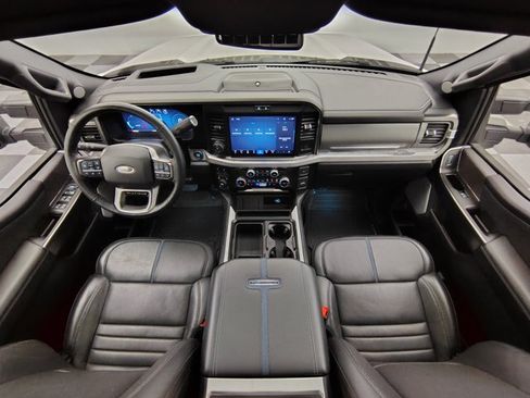 Certified 2025 Ford F350 Platinum AWD/4WD image 2