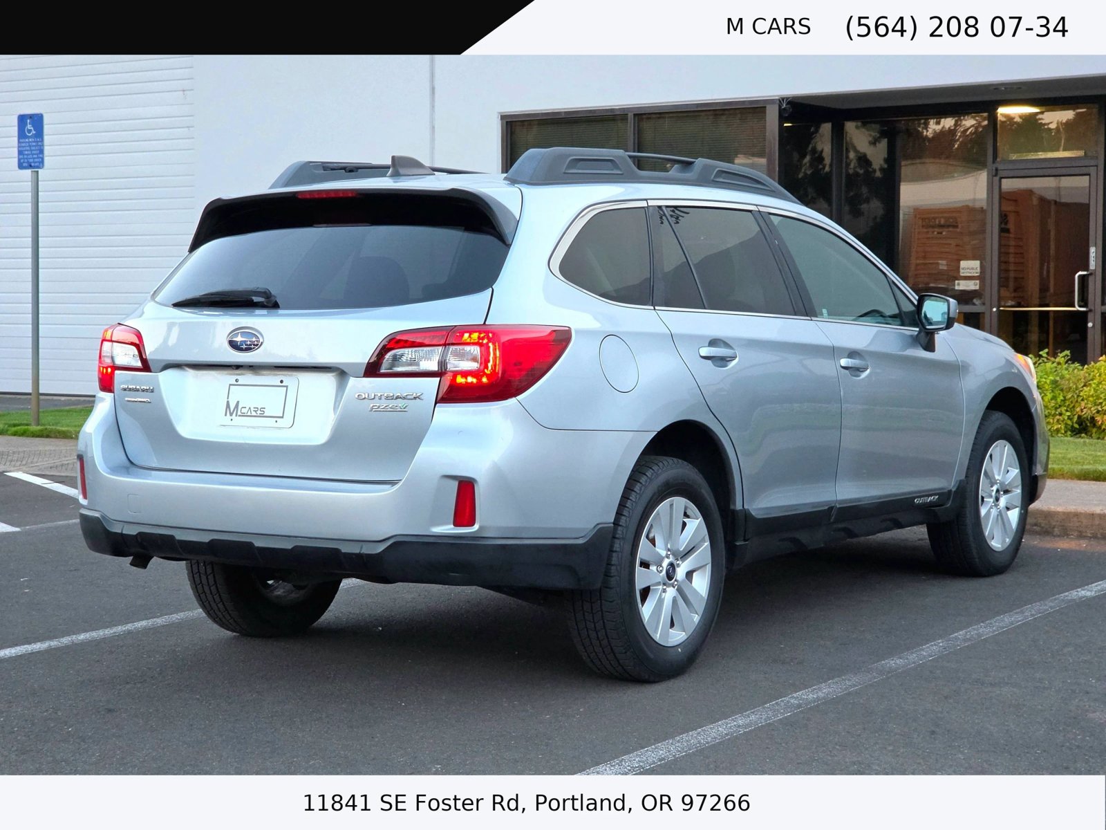 Used 2017 Subaru Outback 2.5i Premium AWD/4WD image 6