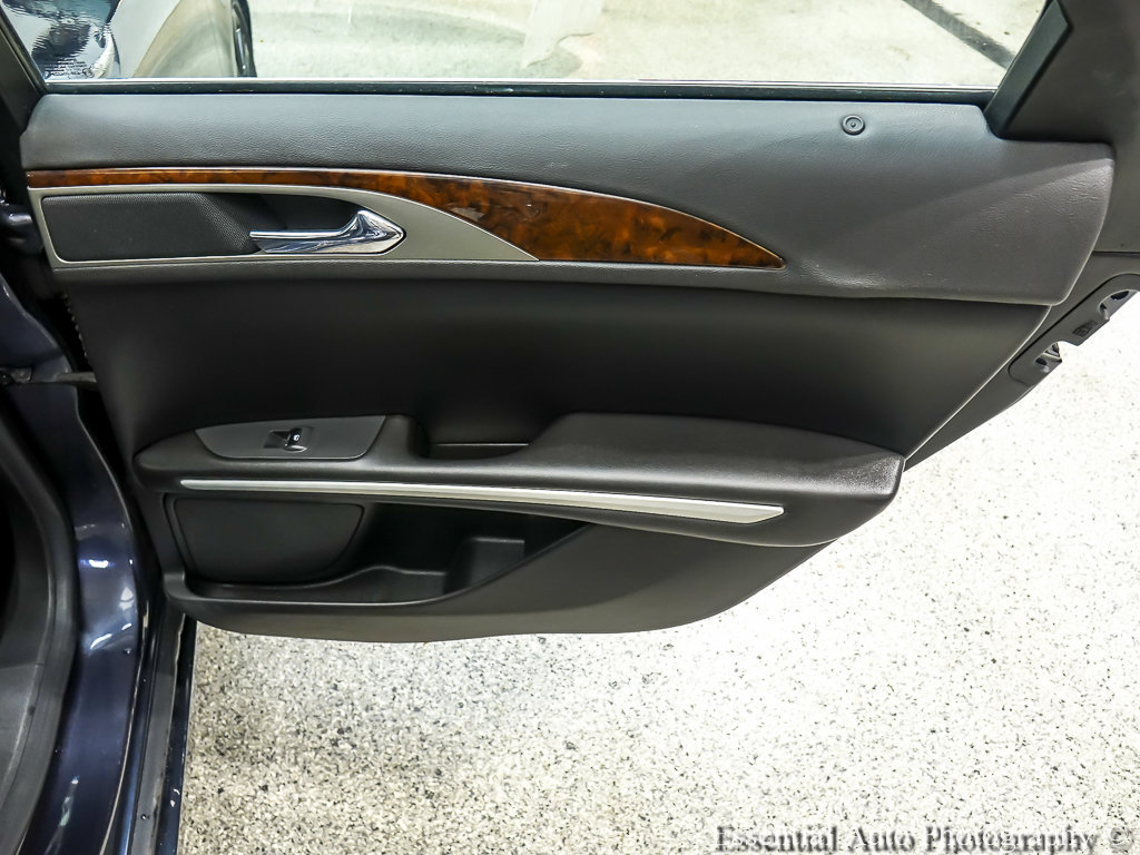 Used 2013 Lincoln MKZ FWD image 21