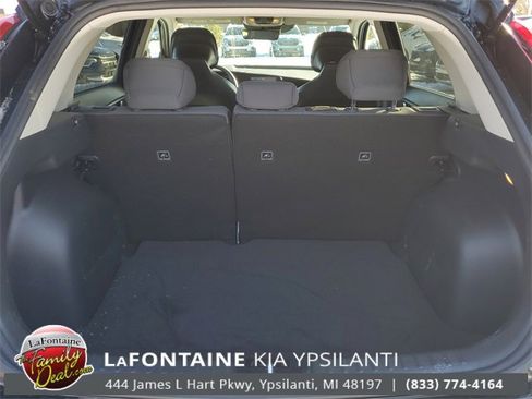 Certified 2025 Kia Niro LX image 31
