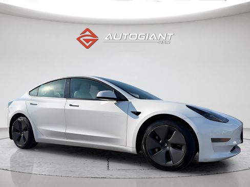 Used 2021 Tesla Model 3 Standard Range Plus RWD image 10