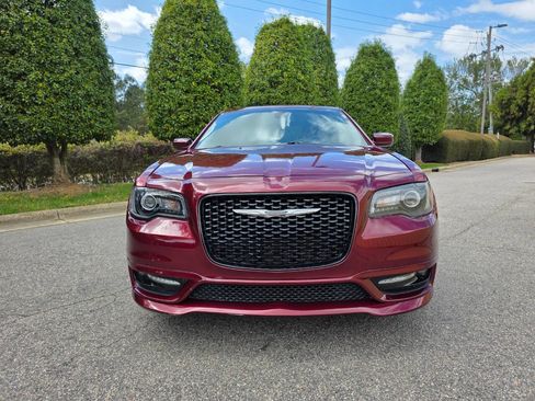 Used 2019 Chrysler 300 S w/ S Model Appearance Package image 8