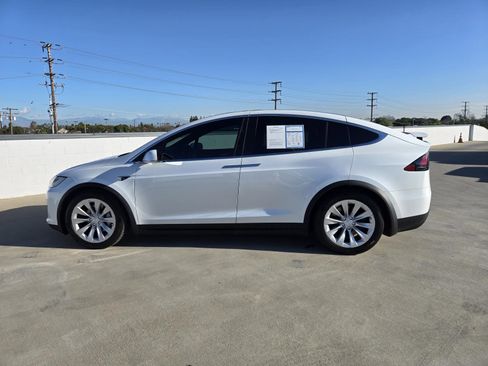 Used 2019 Tesla Model X Long Range image 7