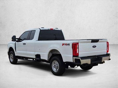 Used 2023 Ford F250 XL w/ FX4 Off-Road Package image 8
