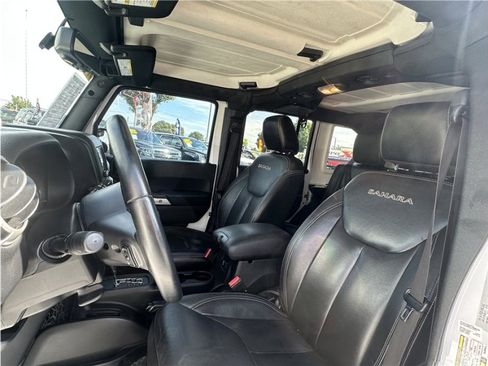Used 2016 Jeep Wrangler Unlimited Sahara w/ Max Tow Package image 17