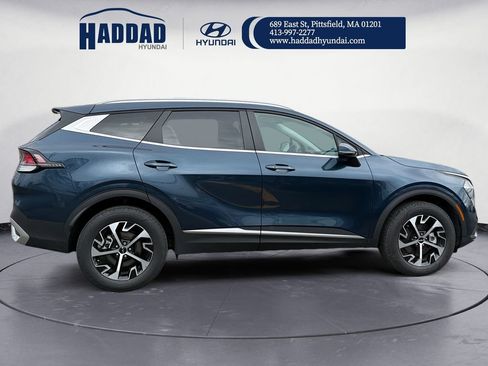Used 2023 Kia Sportage EX AWD/4WD image 6