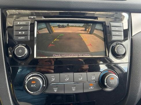 Used 2020 Nissan Rogue Sport S FWD image 10