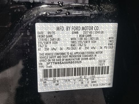 New 2025 Ford Maverick Lariat w/ Black Appearance Package image 43