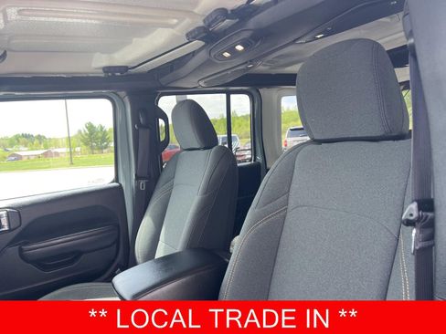 Used 2024 Jeep Wrangler Unlimited Sport AWD/4WD image 3