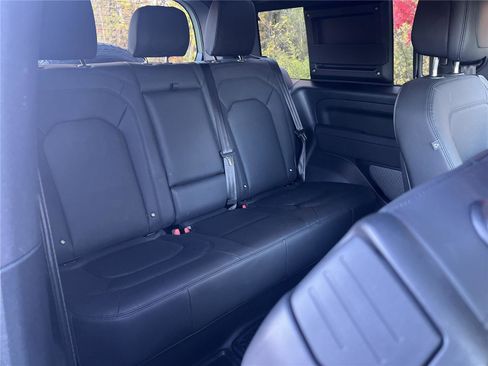 Used 2023 Land Rover Defender 110 75th Limited Edition AWD/4WD image 30