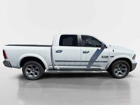 Used 2016 RAM 1500 Laramie w/ Convenience Group AWD/4WD image 7