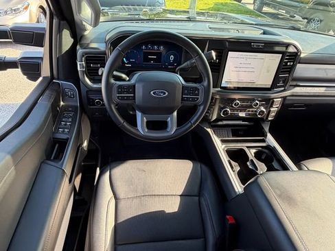 Certified 2025 Ford F250 Lariat w/ Black Appearance Package AWD/4WD image 10