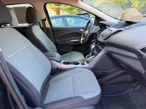 Used 2015 Ford Escape SE FWD image 21