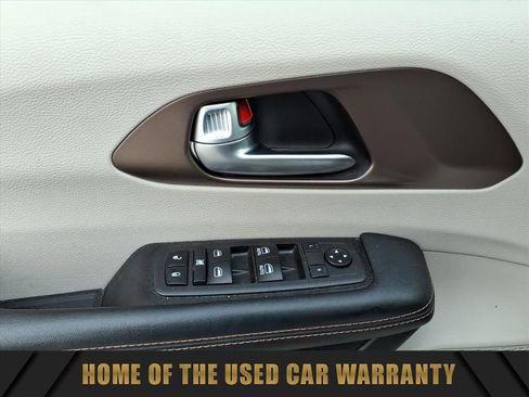 Used 2019 Chrysler Pacifica LX image 13