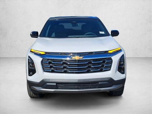 New 2026 Chevrolet Equinox LT w/ Convenience Package II FWD image 6