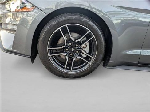 Used 2022 Ford Mustang Premium image 22